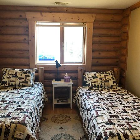 Folding Mountain B & B Fort Nelson Eksteriør billede