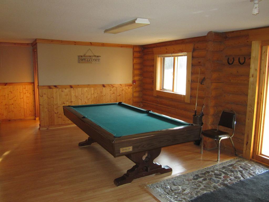 Folding Mountain B & B Fort Nelson Eksteriør billede